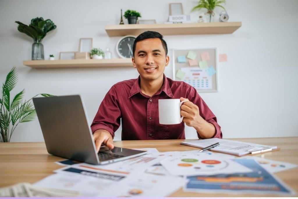 The Philippines 4-Day Workweek Is a Signal, Not an Outlier