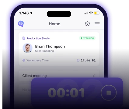 Seguimiento de tiempo móvil con GPS activándose automáticamente cuando el empleado inicia el temporizador